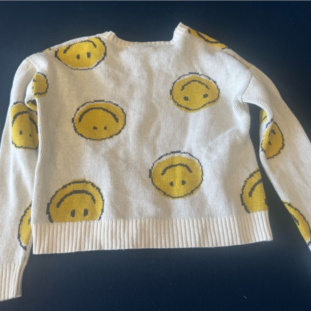 Smiley face sweater by TREASURE & BOND( Nordstrom) see pic for all the details😀